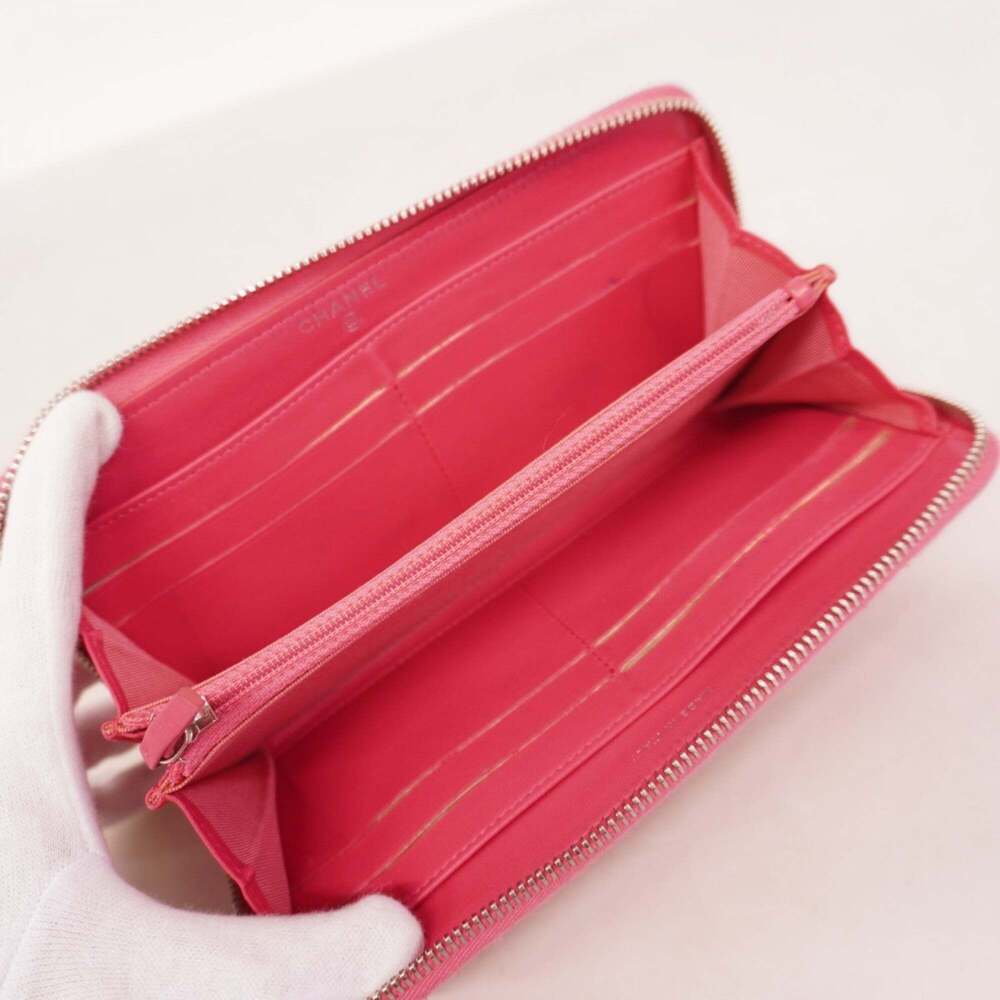 CHANEL Authentic Pink Lambskin Leather Wallet - Picture 3 of 11